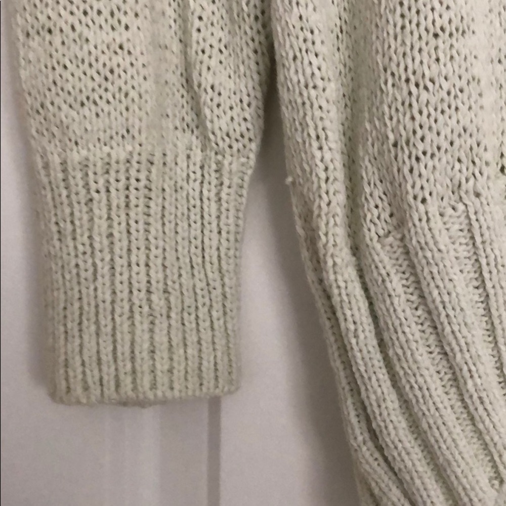 Sweater - Picture 4 of 4